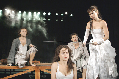 Vass György, Botos Éva, Huszár Zsolt, Kecskés Karina - © theater.hu - Ilovszky  Béla
