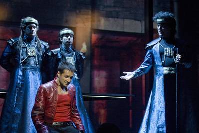 Jelenet az előadásból - © theater.hu - Ilovszky  Béla