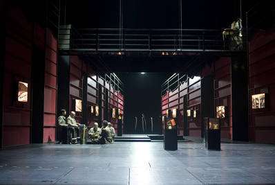 Jelenet az előadásból - © theater.hu - Ilovszky  Béla