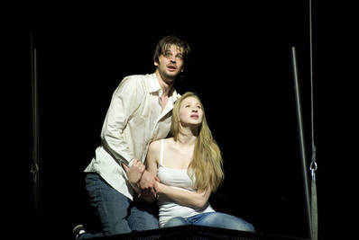 Szatory Dávid, Tenki Réka - © theater.hu - Ilovszky  Béla