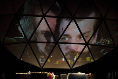 Jelenet az előadásból - © theater.hu - Ilovszky  Béla