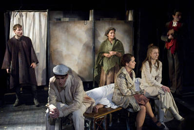 Jelenet az előadásból - © theater.hu - Ilovszky  Béla