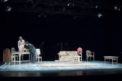 Jelenet az előadásból - © theater.hu - Ilovszky  Béla