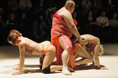 Jelenet az előadásból - © theater.hu - Nyikos Tícia