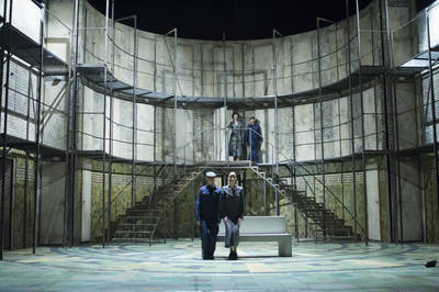 Jelenet az előadásból - © theater.hu - Ilovszky  Béla