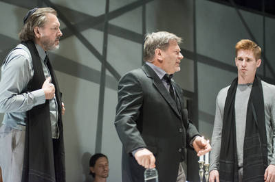 Gálffi László, Gyabronka József, Dóra Béla - © theater.hu - Ilovszky  Béla