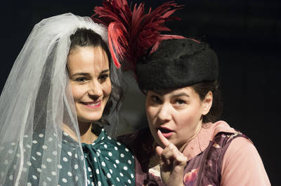 Tornyi Ildikó, Péter Kata - © theater.hu - Ilovszky  Béla