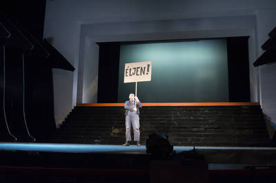 Jelenet az előadásból - © theater.hu - Ilovszky  Béla