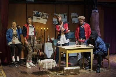 Jelenet az előadásból - © theater.hu - Ilovszky  Béla