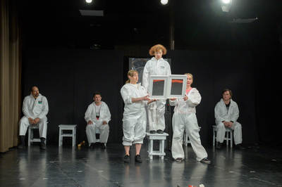 Kálid Artúr, Stubnya Béla, Haik Viktória, Turóczi Éva, Takács-Kiss Zsuzsanna, Menszátor Héresz Attila - © theater.hu - Ilovszky  Béla