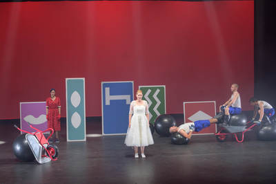 Jelenet az előadásból - © theater.hu - Ilovszky  Béla