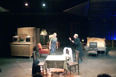 Jelenet az előadásból - © theater.hu - Ilovszky  Béla