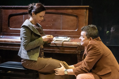 Gecse Noémi, Lung László Zsolt - © theater.hu - Ilovszky  Béla