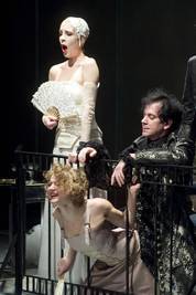 Pálfi Kata, Földes Eszter, Almási Sándor - © theater.hu - Ilovszky Béla