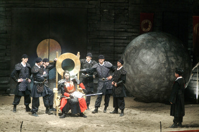 Jelenet az előadásból - © theater.hu - Ilovszky  Béla