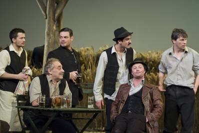 Jelenet az előadásból - © theater.hu - Ilovszky Béla